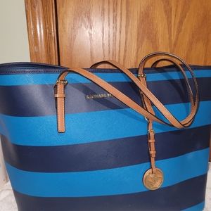 MICHAEL KORS TOTE SATCHEL LARGE.